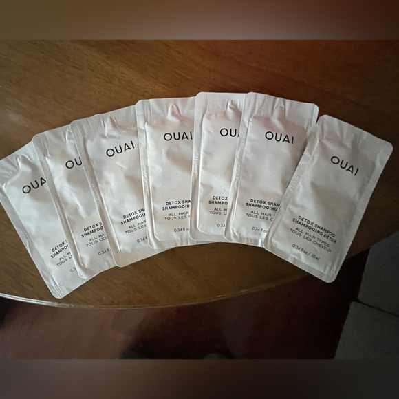 Ouai Set of 7 Sample Detox Shampoo - Picture 1 of 3